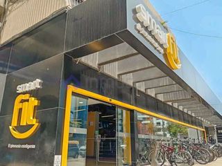 Foto 8 de ¡Haz crecer tu negocio! Local Comercial de 24m² en el icónico Compu Palace – Miraflores