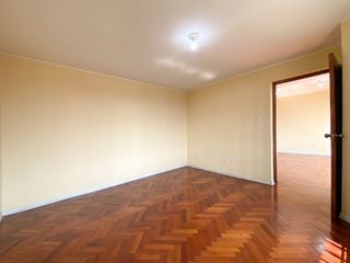 Foto 11 de ¡Gran Oportunidad de Inversión en zona comercial en Santa Anita!!🏡✨