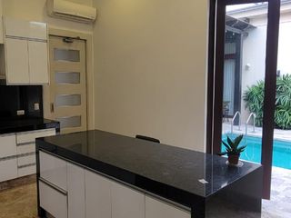 Foto 1 de VENDO HERMOSA CASA NUEVA DE ESTRENO SAMBORONDON