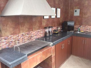 Foto 5 de VENTA - HERMOSA CASA EN TERRANOSTRA - MASTER BAÑO W.CLOSET A/C,  2 DORMITORIOS CON BAÑO COMPARTIDO A/C - PISCINA