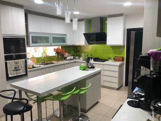 Foto 12 de VENTA - HERMOSA CASA EN TERRANOSTRA - MASTER BAÑO W.CLOSET A/C,  2 DORMITORIOS CON BAÑO COMPARTIDO A/C - PISCINA