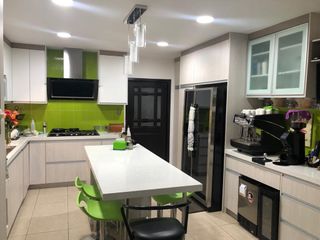 Foto 13 de VENTA - HERMOSA CASA EN TERRANOSTRA - MASTER BAÑO W.CLOSET A/C,  2 DORMITORIOS CON BAÑO COMPARTIDO A/C - PISCINA