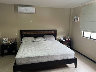 Foto 20 de VENTA - HERMOSA CASA EN TERRANOSTRA - MASTER BAÑO W.CLOSET A/C,  2 DORMITORIOS CON BAÑO COMPARTIDO A/C - PISCINA