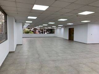 Foto 5 de Oficina de arriendo sobre la av. república del salvador
