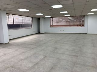 Foto 8 de Oficina de arriendo sobre la av. república del salvador