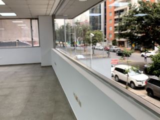 Foto 13 de Oficina de arriendo sobre la av. república del salvador