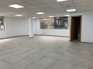 Foto 14 de Oficina de arriendo sobre la av. república del salvador