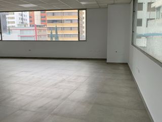 Foto 20 de Oficina de arriendo sobre la av. república del salvador