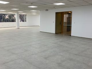 Foto 21 de Oficina de arriendo sobre la av. república del salvador