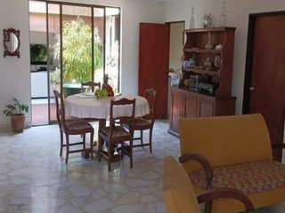 Foto 3 de CASA -BARRIO PRADOS DEL NORTE-CALI