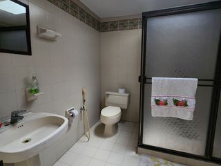 Foto 9 de CASA -BARRIO PRADOS DEL NORTE-CALI