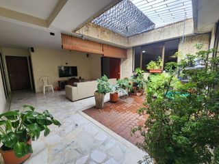 Foto 10 de CASA -BARRIO PRADOS DEL NORTE-CALI