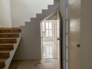 Foto 1 de Venta De Casa En Francisco Mostajo (Detras De Sedapar)