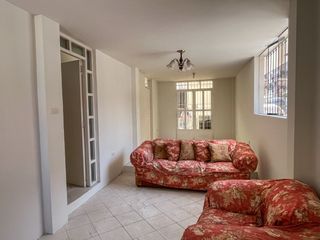 Foto 5 de Venta De Casa En Francisco Mostajo (Detras De Sedapar)