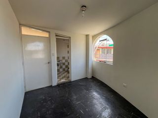 Foto 8 de Venta De Casa En Francisco Mostajo (Detras De Sedapar)