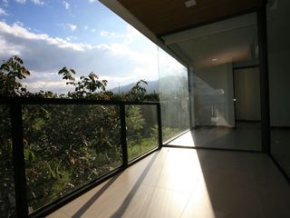 Foto 5 de DEPARTAMENTO MODERNO EN VENTA EN CUMBAYÁ – DISEÑO Y CONFORT