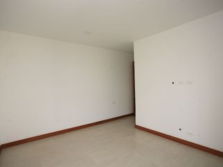 Foto 14 de DEPARTAMENTO MODERNO EN VENTA EN CUMBAYÁ – DISEÑO Y CONFORT