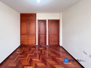 Foto 8 de Se vende casa en el Barrio Celi Roman en la ciudad de Loja