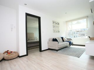 Foto 11 de ENCANTADOR DÚPLEX EN VENTA EN CUMBAYÁ – MODERNO Y LUMINOSO