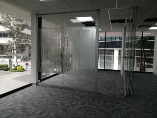 Foto 1 de OFICINA PRIME SEGUNDO PISO REMODELADA EN CENTRO EMPRESARIAL REAL. VISTA EXTERNA.