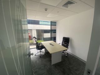 Foto 5 de OFICINA PRIME SEGUNDO PISO REMODELADA EN CENTRO EMPRESARIAL REAL. VISTA EXTERNA.