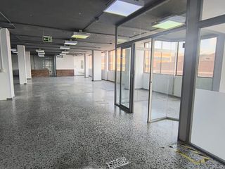Foto 1 de SE ARRIENDA OFICINAS, ALMACENAMIENTO Y OTROS