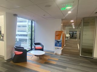 Foto 1 de OFICINA PRIME CUARTO PISO REMODELADA , EN CENTRO EMPRESARIAL REAL .VISTA EXTERNA
