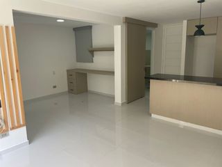 Foto 3 de VENDO HERMOSO APARTAMENTO PRIMER PISO KACHIPAY SM