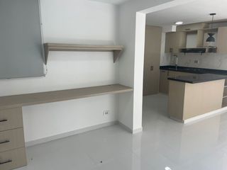 Foto 9 de VENDO HERMOSO APARTAMENTO PRIMER PISO KACHIPAY SM
