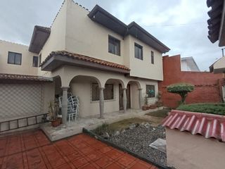 Foto 1 de CASA EN VENTA  O CAMBIO POR DEPARTAMENTO, EN ZONA ESTRATEGICA DE CUENCA,  EL BATAN