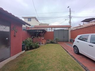 Foto 2 de CASA EN VENTA  O CAMBIO POR DEPARTAMENTO, EN ZONA ESTRATEGICA DE CUENCA,  EL BATAN