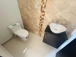 Foto 4 de CASA POR ESTRENAR DE DOS PISOS DENTRO DE URBANIZACIÓN PRECIO DE REMATE