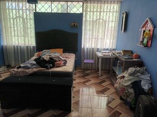 Foto 11 de Se Vende Casa En Av Alfonso Ugarte Chincha Alta