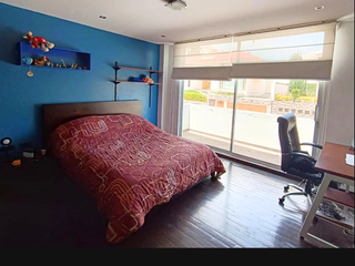 Foto 8 de En Cumbayá Casa de venta con 4 habitaciones, más departamento independiente de 199 m2