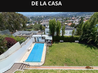 Foto 17 de En Cumbayá Casa de venta con 4 habitaciones, más departamento independiente de 199 m2