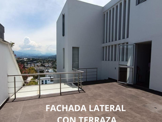 Foto 18 de En Cumbayá Casa de venta con 4 habitaciones, más departamento independiente de 199 m2