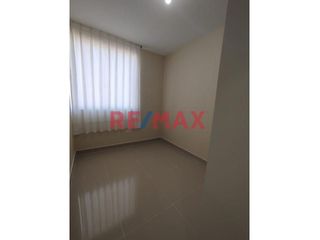 Foto 10 de Alquiler Dpto. De Estreno En Segundo Piso Condominio Garden // ID: 1119480
