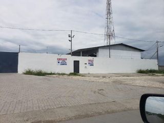 Foto 7 de Bodega en alquiler con amplio patio de maniobras