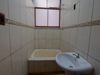 Foto 14 de Se Alquila Casa De Dos Pisos Para Empresa O Vivienda En San Martin De Porres