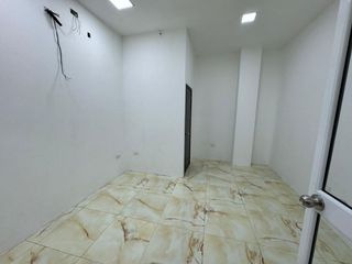 Foto 1 de local comercial alquiler manta centro bancario F/A