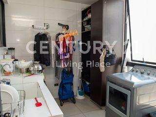 Foto 10 de Exclusivo Penthouse de Tres Niveles con Vista al mar en Miraflores