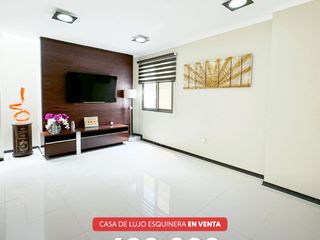 Foto 1 de EN VENTA: casa de lujo en Urbanización Privada, Machala