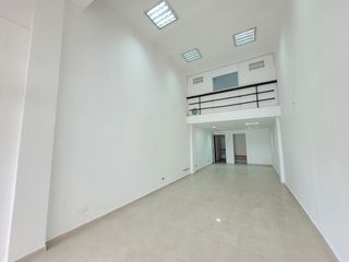 Foto 4 de LOCAL COMERCIAL EN LA CIRCUNVALAR A UNA CUADRA DE INVICO.