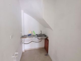 Foto 7 de LOCAL COMERCIAL EN LA CIRCUNVALAR A UNA CUADRA DE INVICO.