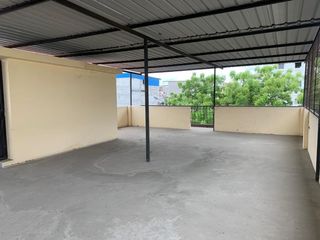 Foto 7 de casa rentera de venta en el centro de manta manabi B/L