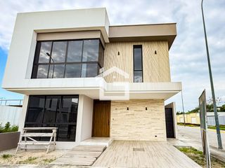 Foto 3 de Casa en Alquiler Por Estrenar en Portal del Río en Machala