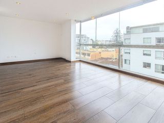Foto 2 de VENTA DEPARTAMENTO DUPLEX EXCLENTE TERRAZA Y PISCINA SURCO
