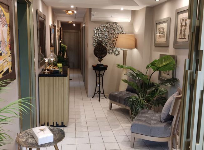 Apartamento en venta en Urdesa central - Mehr