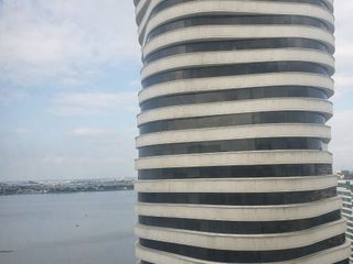 Foto 1 de Puerto Santa Ana, Vendo Excelente Departamento con Vista al Río