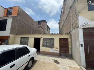 Foto 1 de Venta de casa como Terreno en San Juan de miraflores